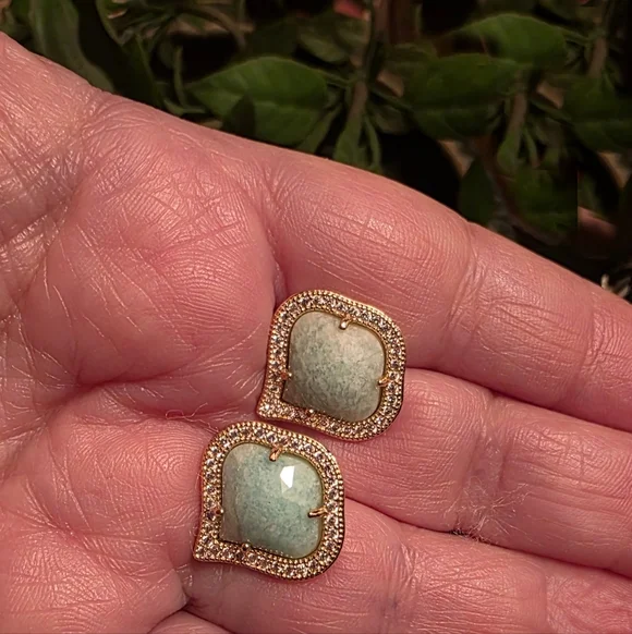 Moroccan ogee shaped natural Amazonite stud earrings with zirconia; brass; nwot - Picture 4 of 7